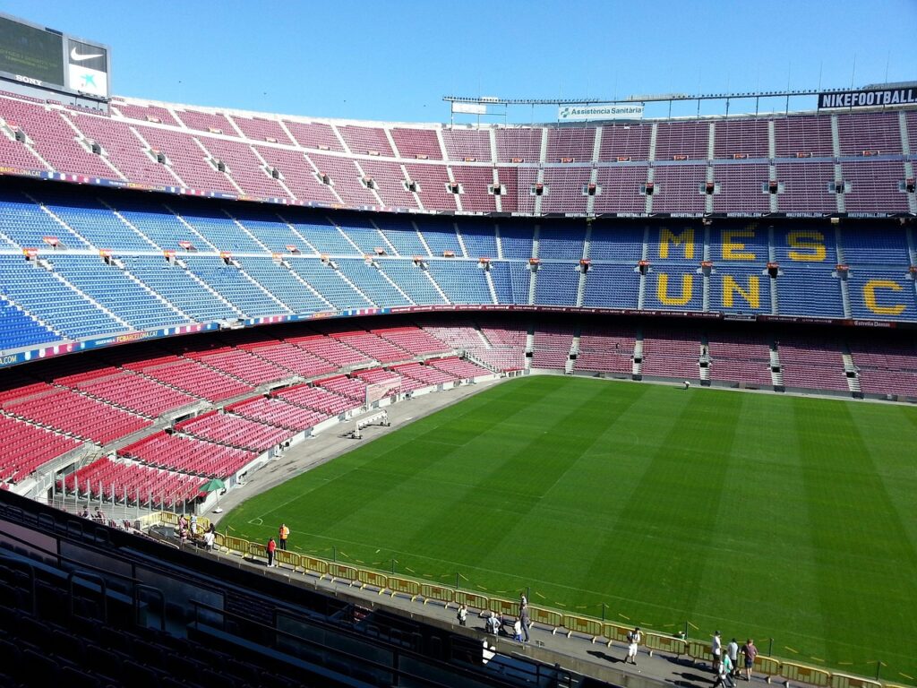 Puste trybuny Camp Nou
