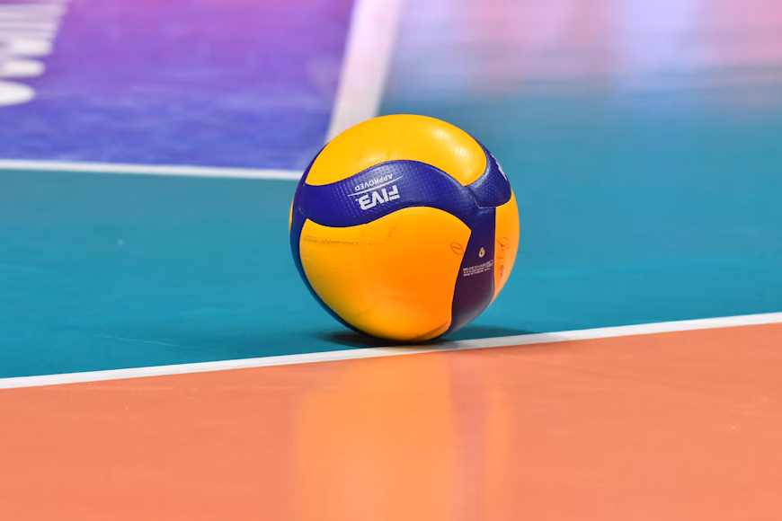Piłka Fivb na linii końcowej