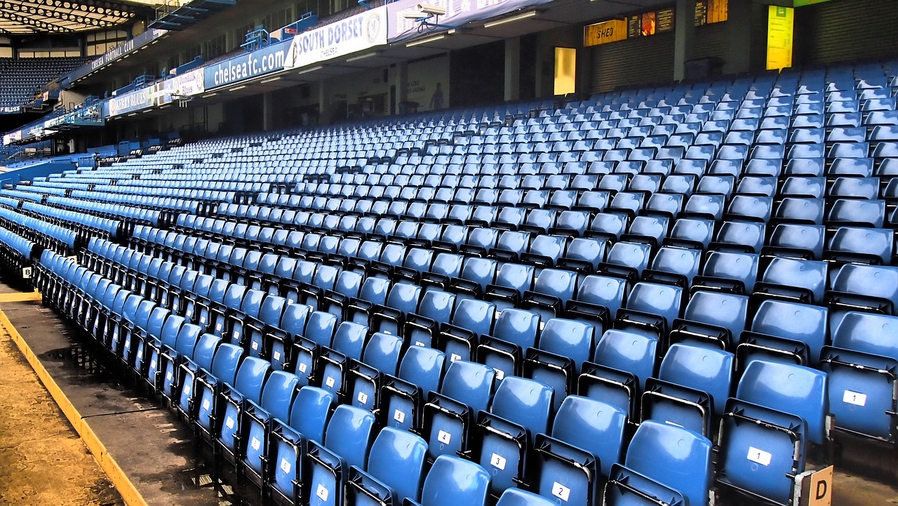 Chelsea pozbawiają The Reds pozycji lidera Premier League