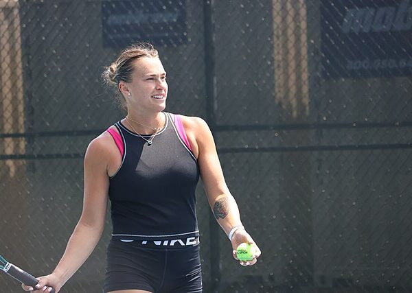 Aryna Sabalenka w stroju treningowym