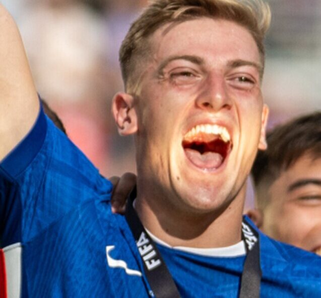 Liam Delap po wygranej w Klubowych Mistrzostwach Europy FIFA