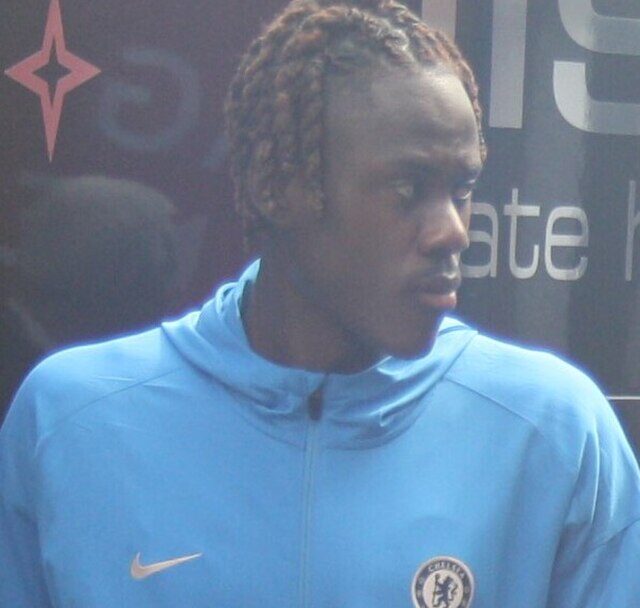 Trevoh Chalobah w treningowym stroju