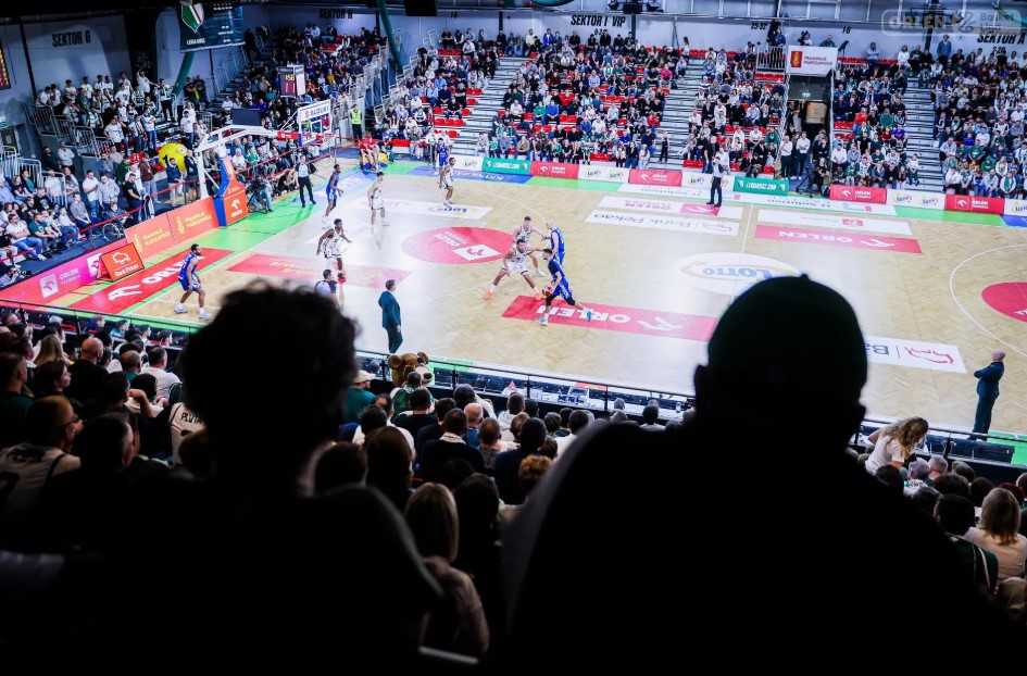 Widok hali Legii Warszawa z trybun