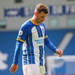 Pascal Gross ze spuszczoną głową na boisku