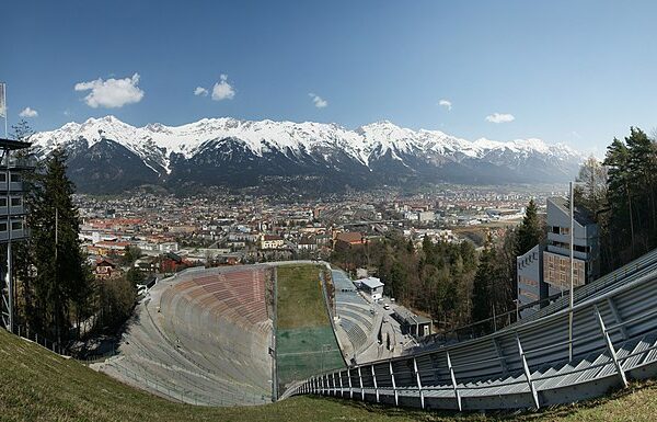 Panorama ze skoczni w Innsbrucku