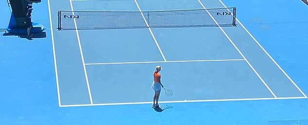 Clara Tauson na linii końcowej przygotowana do podania