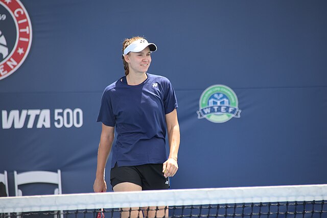 Elena Rybakina podczas treningu