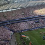 Wypełniona trybuna Stadionu Narodowego