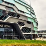 First Direct Arena przed wejściem głównym
