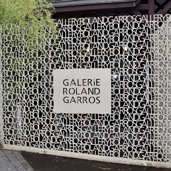 Wejście do galerii Roland Garros