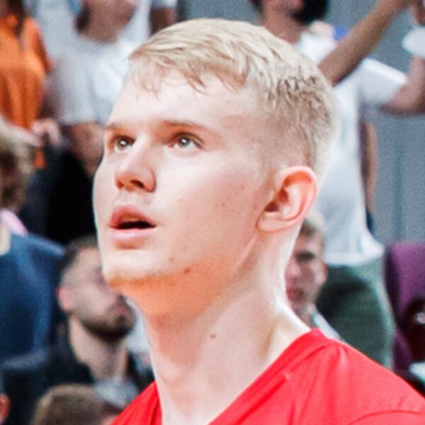 Łukasz Kolenda w barwach narodowych