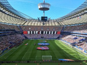 Wypełniony stadion narodowy podczas STS Pucharu Polski