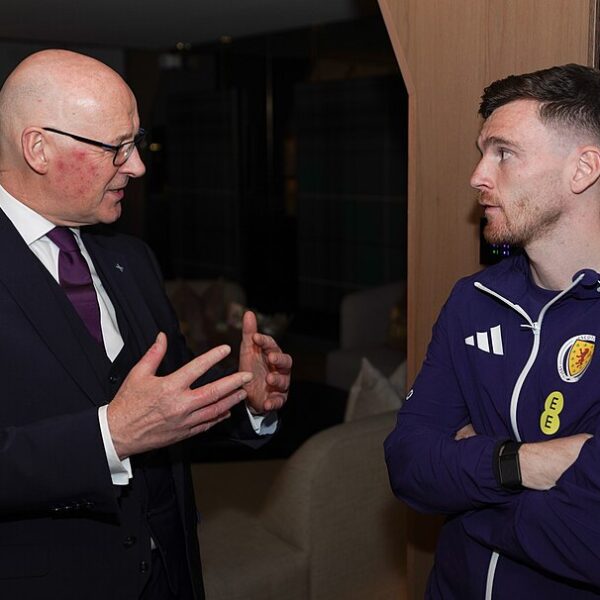 Andy Robertson w spotkaniu z pierwszym ministrem Szkocji