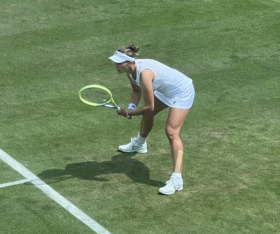 Barbora Krejcikova czekająca na return
