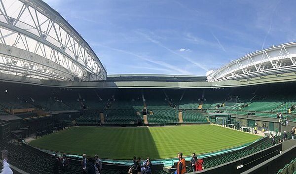 Główny kort Wimbledonu z szerokiej perspektywy