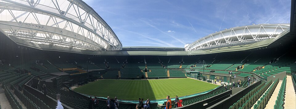 Główny kort Wimbledonu z szerokiej perspektywy