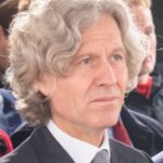 Dariusz Mioduski w krawacie