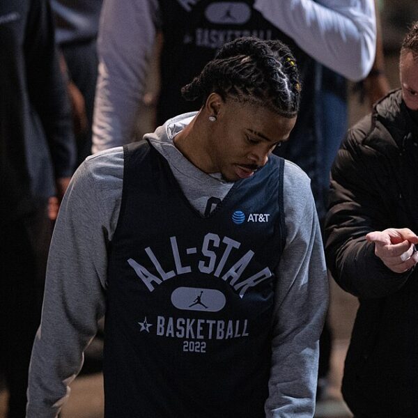 Ja Morant w koszulce All-Star