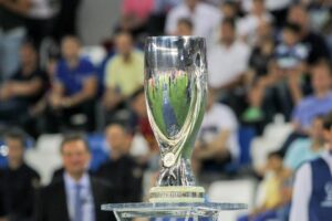 Superpuchar UEFA na podeście