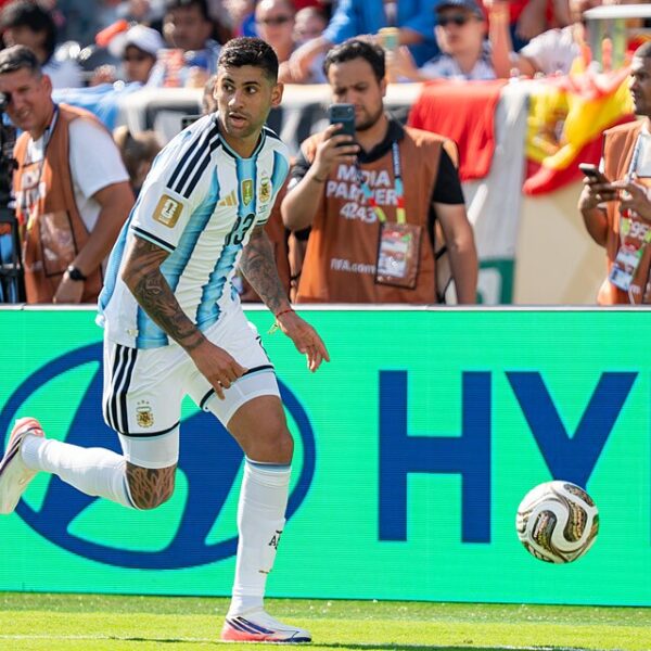 Cristian Romero przy piłce