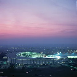 Stadion Hull City przy zachodzącym słońcu