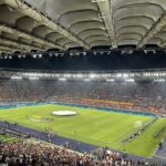 Stadio Olimpico wypełnione kibicami
