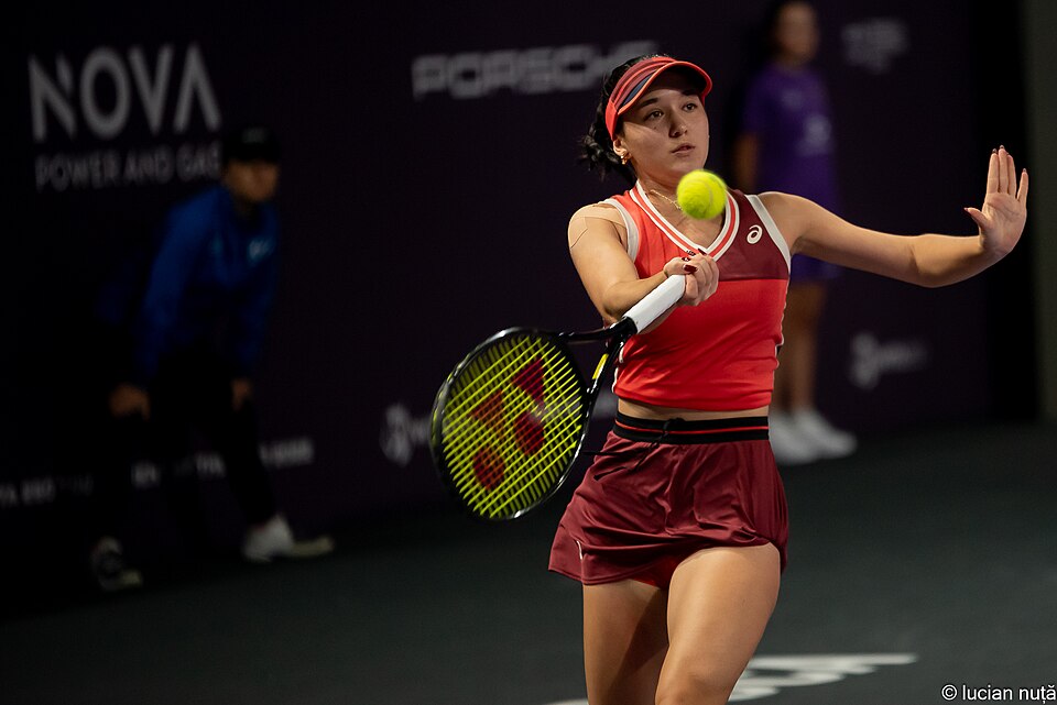 Eva Lys uderzająca forehand